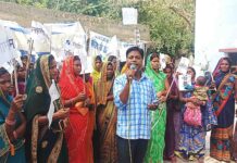 मुजफ्फरपुर का ‘महा-सत्याग्रह’: 16,000 मजदूरों की जिद्द के आगे क्या झुकेगा सिस्टम? मंगलवार को पटना में होगी ‘आर-पार’ की वार्ता