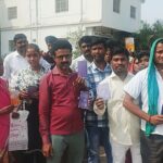 सकरा की सिसकती रसोई: सैकड़ों घरों में नहीं जला चूल्हा, चूरा-दालबूट पर कट रहे दिन