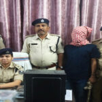डिजिटल जालसाजी का ‘डर्टी गेम’: वैशाली में फर्जी आधार-पैन बनाने वाली फैक्ट्री सील, मास्टरमाइंड गिरफ्तार