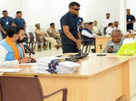 अधिकारियों की लापरवाही पर भड़के मुख्यमंत्री: 30 दिनों में समस्याओं का निपटारा नहीं हुआ तो गिरेगी गाज, लापरवाही बर्दाश्त नहीं!